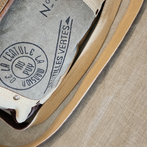 Myra leather star crossbody bag - Picture 5 of 16